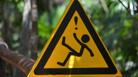 eSIMを削除すると再発行できない理由 | eSIM削除で再発行不可？2026年最新版と注意点